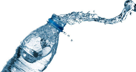 El mito de los dos litros de agua diarios
